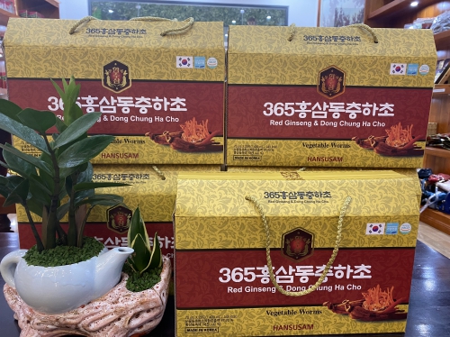 Nước Hồng Sâm Đông Trùng Hạ Thảo